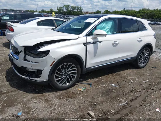 2019 Lincoln Nautilus Reserve