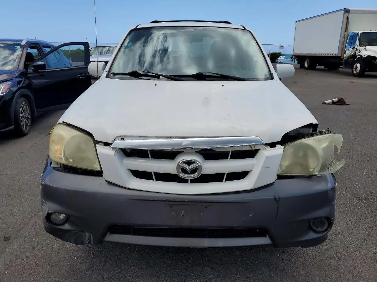 2005 Mazda Tribute s