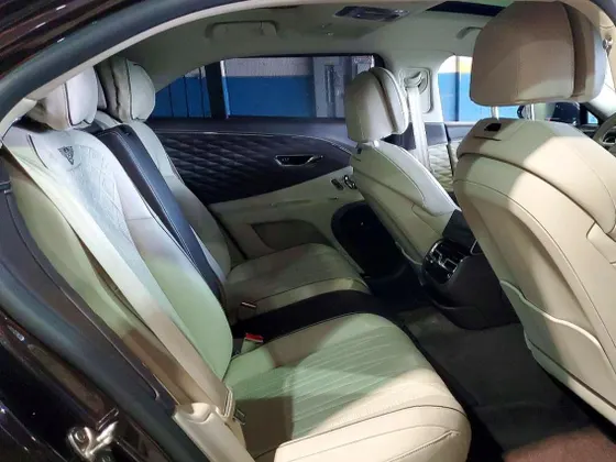 2022 Bentley Flying Spur V8
