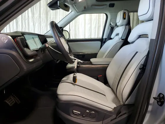 2022 Rivian R1T Launch Edition