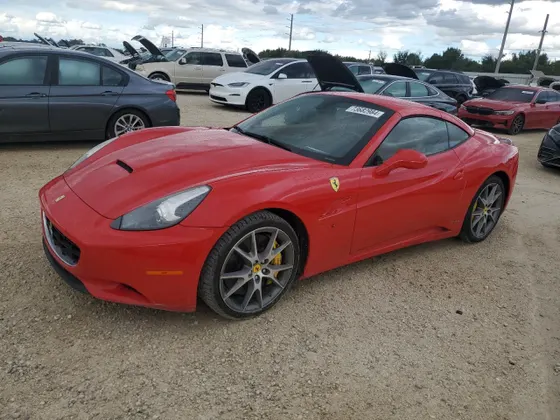 2014 Ferrari California
