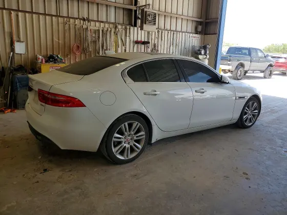 2019 Jaguar XE 25t Premium