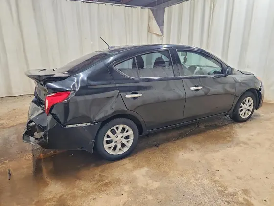 2019 Nissan Versa Sedan S