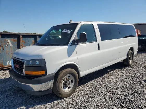 2018 GMC SAVANA G3500 LT