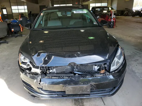 2015 Volkswagen Golf SportWagen TDI SE