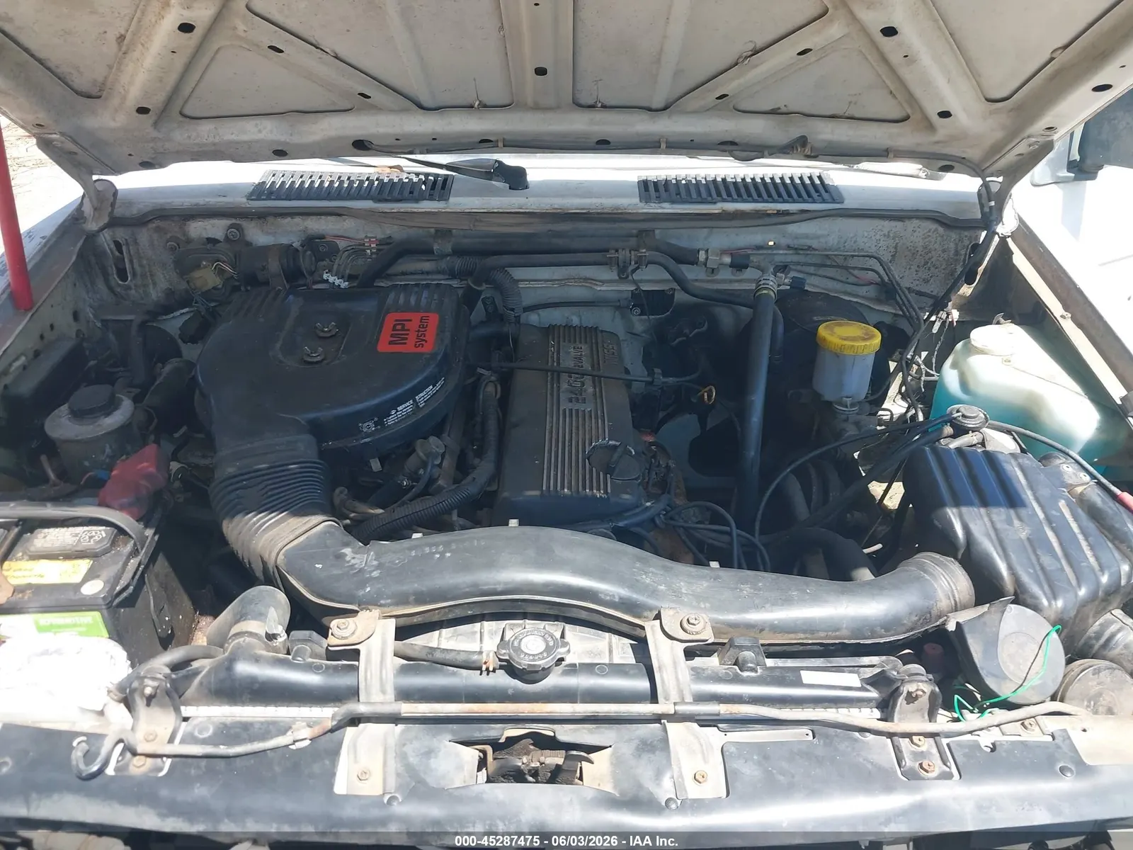 1990 Nissan Trucks 2WD KING CAB