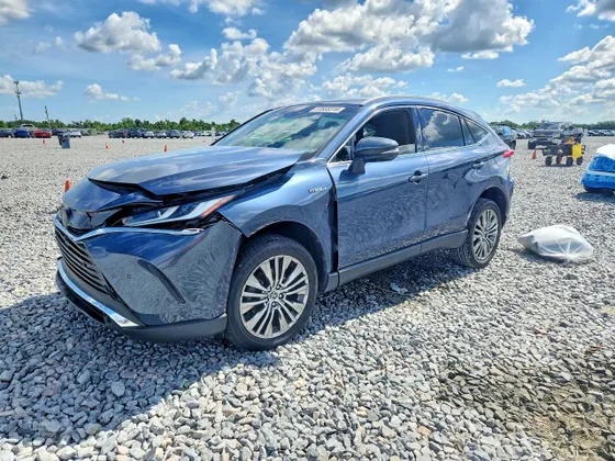 2021 Toyota Venza XLE