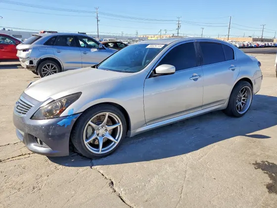 2010 INFINITI G37 Sedan Journey
