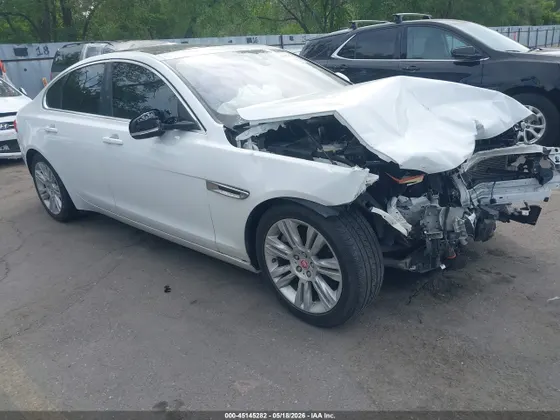 2017 Jaguar XF 35t Premium