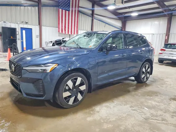 2025 Volvo XC60 Plug-In Hybrid Plus