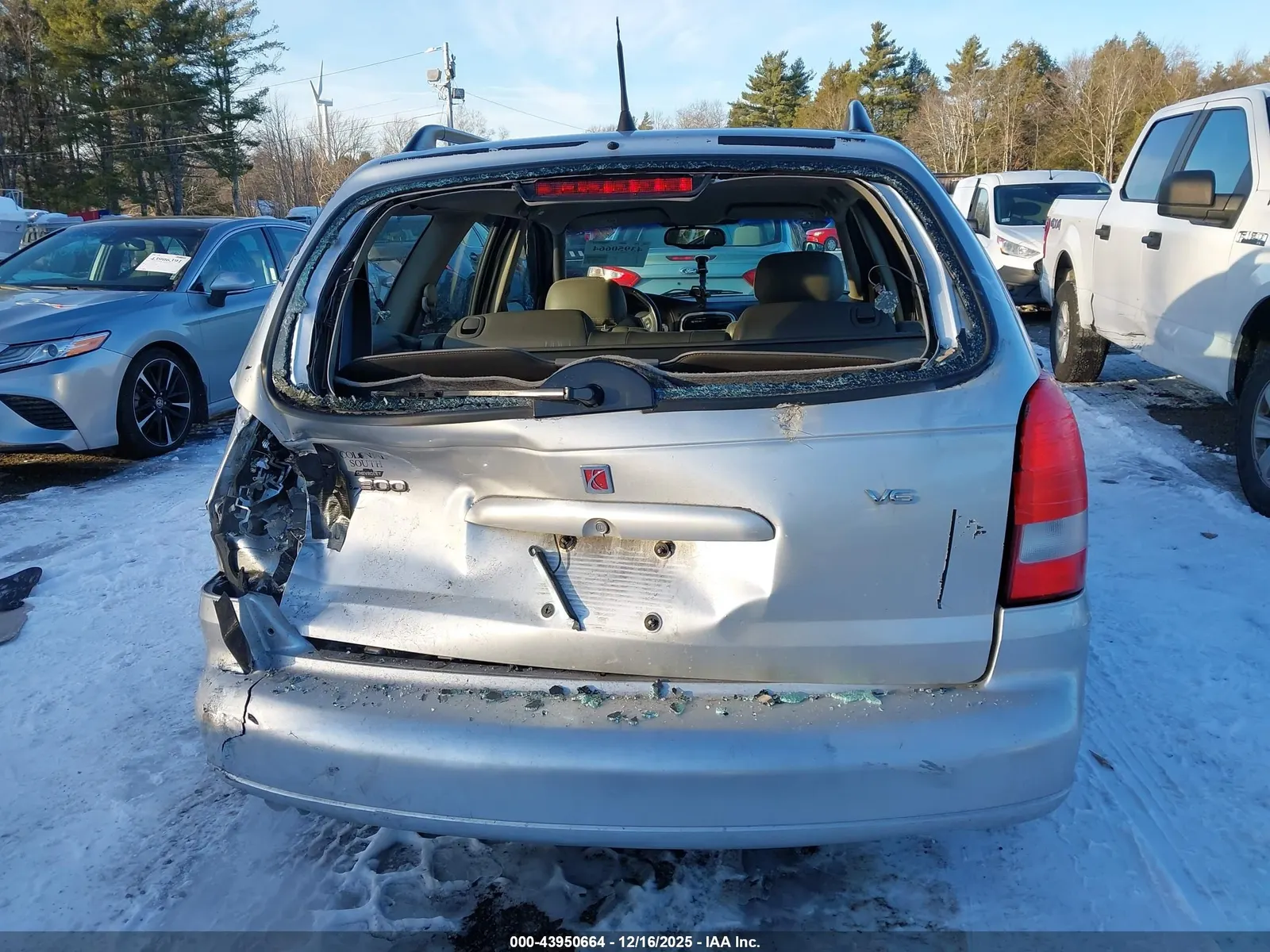2004 Saturn L-Series L300 2