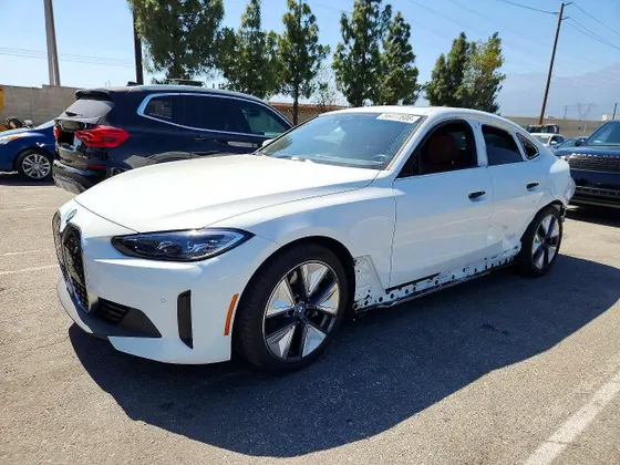2023 BMW i4 eDrive40