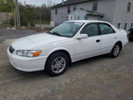 2001 Toyota Camry LE