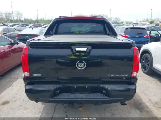 2011 Cadillac Escalade EXT Premium