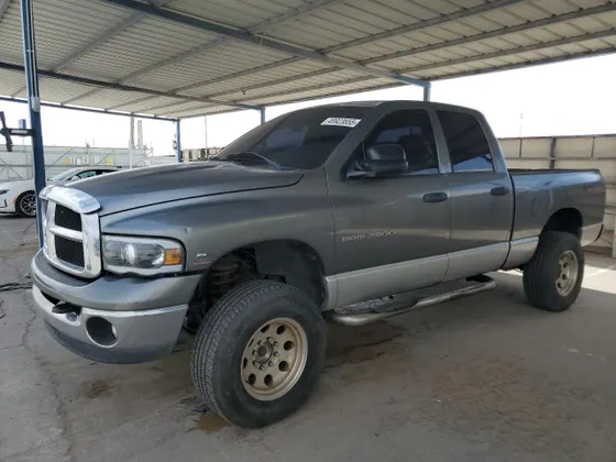 2005 Dodge RAM ST