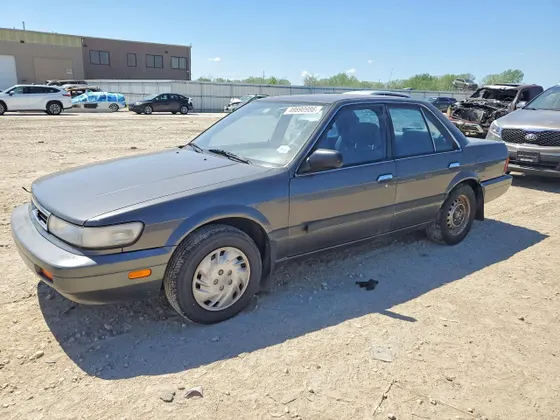 1992 Nissan Stanza GXE