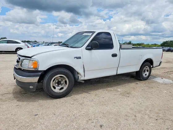 2000 Ford F-150 XL