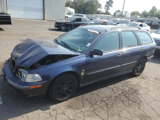 2002 Volvo V40 1.9T