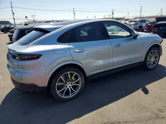 2022 Porsche Cayenne E-Hybrid