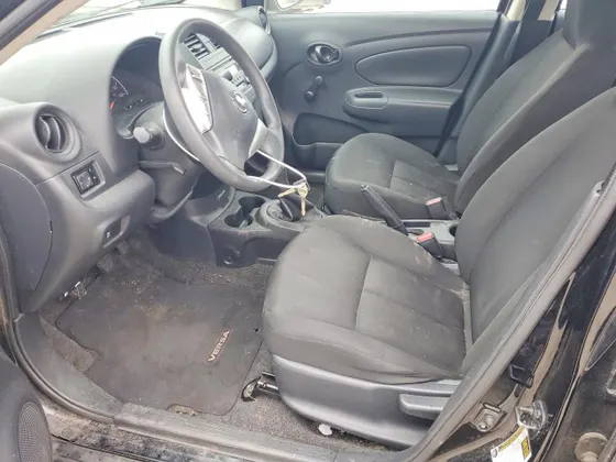 2017 Nissan Versa Sedan S Plus