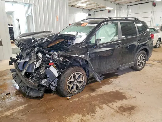 2024 Subaru Forester Premium