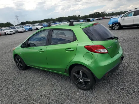2013 Mazda Mazda2 Sport