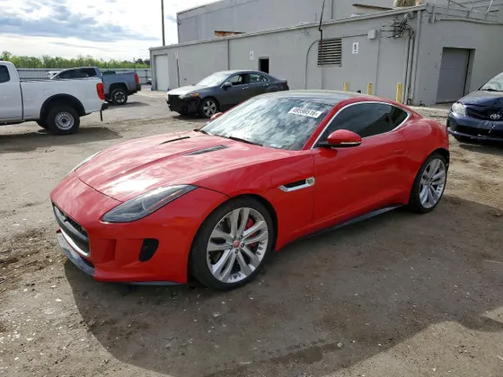 2015 Jaguar F-TYPE V8 R