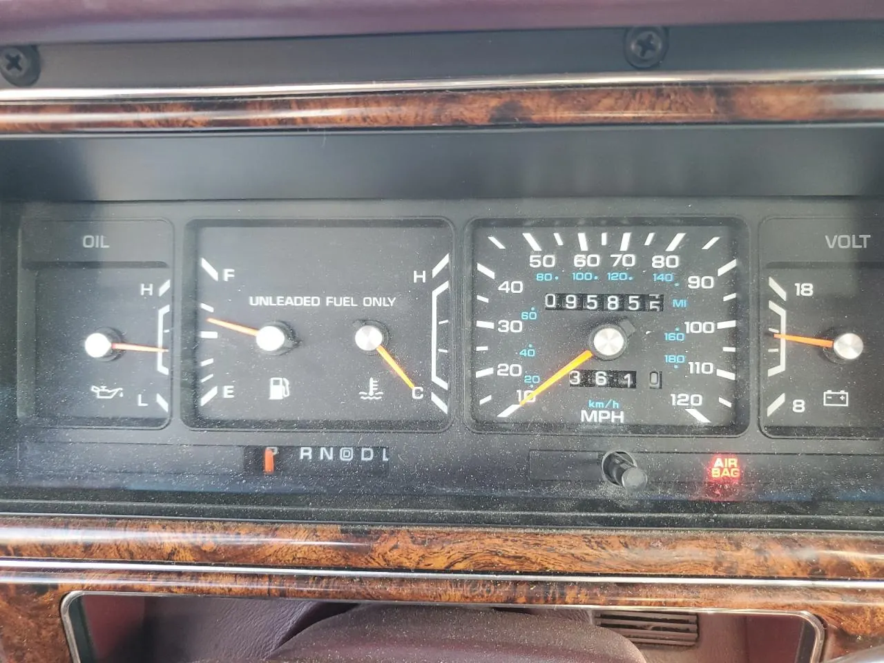 1990 Chrysler New Yorker FIFTH AVENUE
