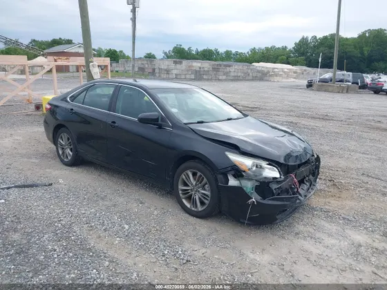 2016 Toyota Camry SE