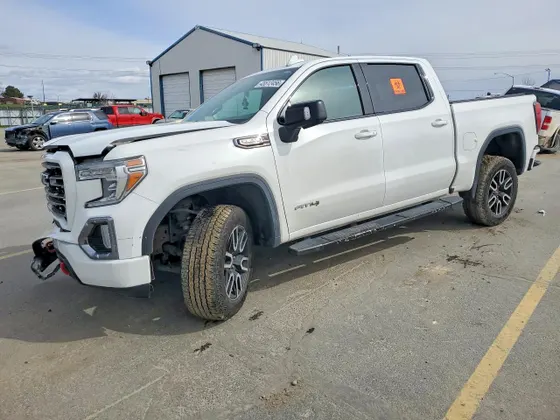 2019 GMC Sierra 1500 AT4