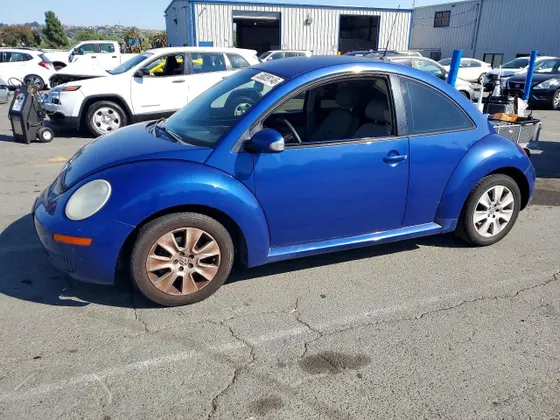 2008 Volkswagen New Beetle Coupe S