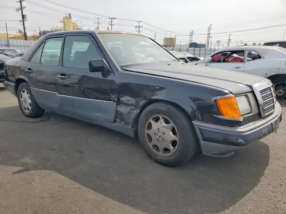 1992 Mercedes-Benz 300 Series 300E