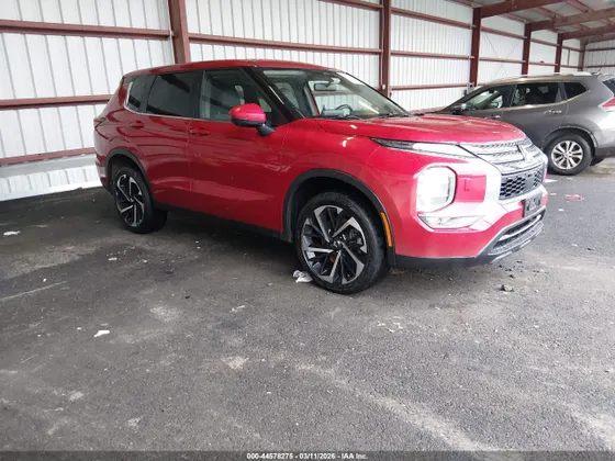 2024 Mitsubishi Outlander SE