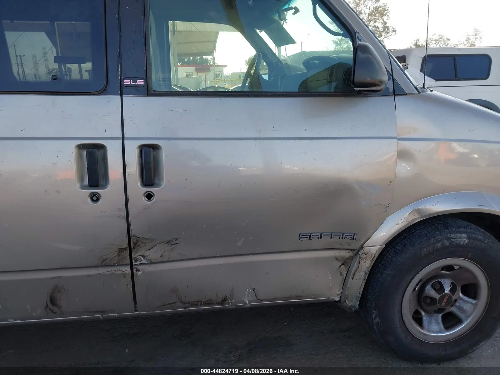 2001 GMC Safari Passenger SLE