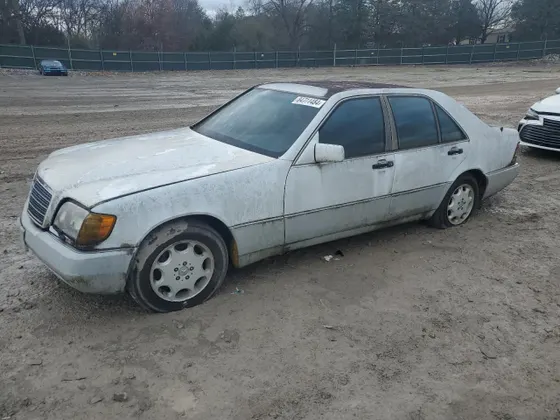 1992 Mercedes-Benz 400 SE