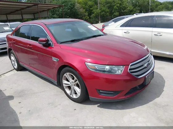 2016 Ford Taurus SEL