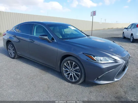 2019 Lexus ES ES 300h