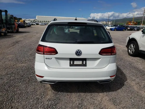 2019 Volkswagen Golf S