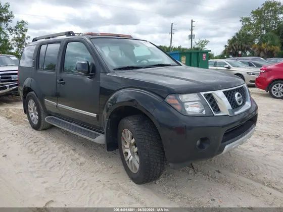 2010 Nissan Pathfinder SE