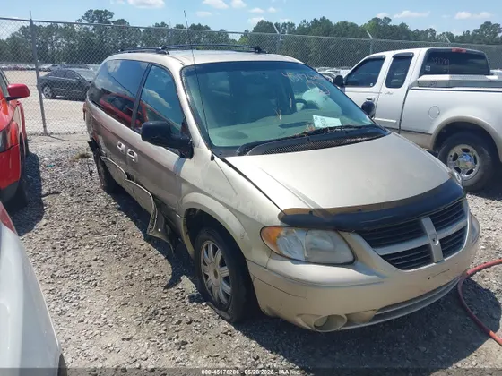 2005 Chrysler Town & Country Touring