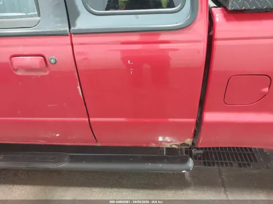 2002 Mazda B-Series 4WD Truck SE