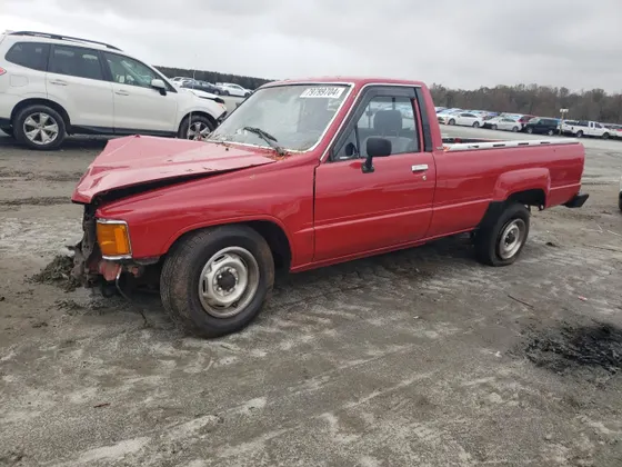 1987 Toyota Long Bed Trucks Deluxe