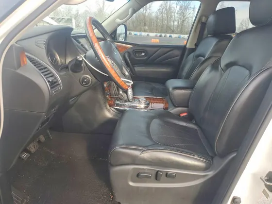 2017 INFINITI QX80