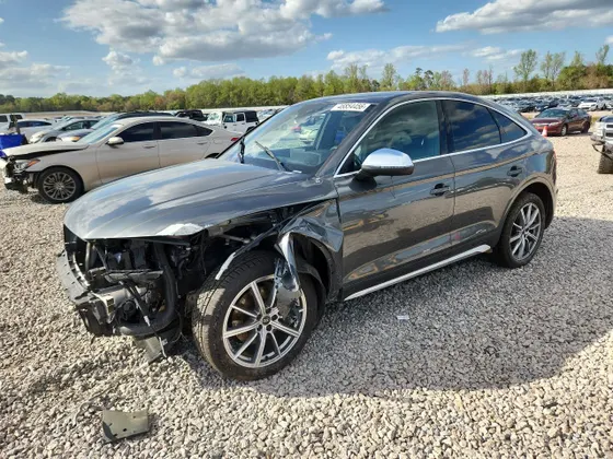 2022 Audi SQ5 Sportback Premium