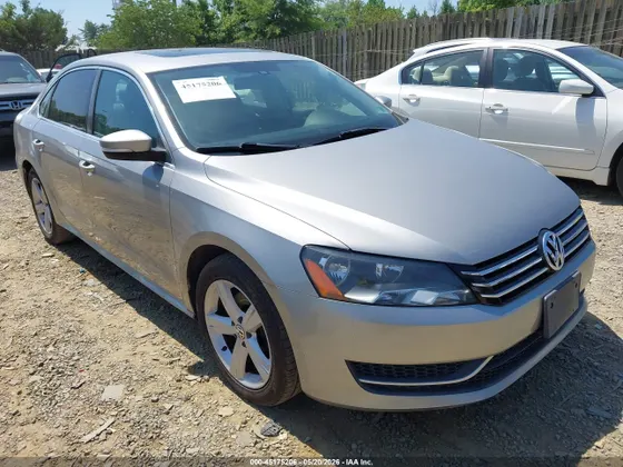 2013 Volkswagen Passat SE