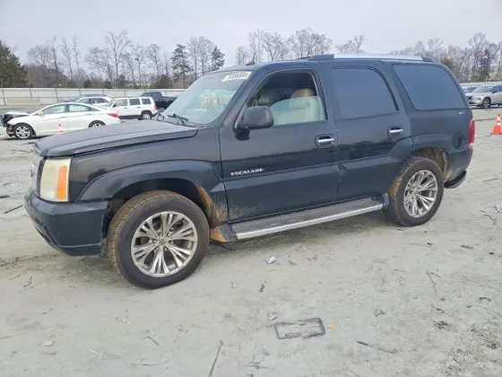 2004 Cadillac Escalade