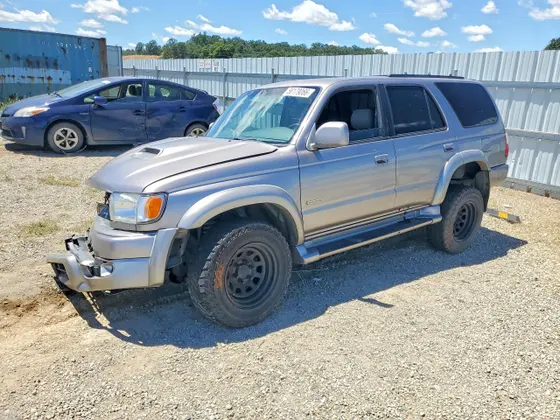 2002 Toyota 4Runner SR5