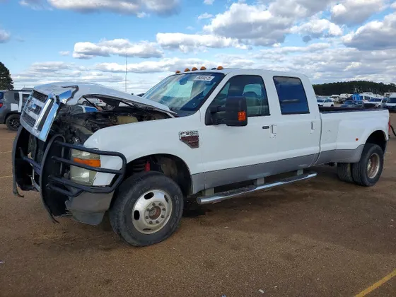 2010 Ford Super Duty F-350 DRW XL