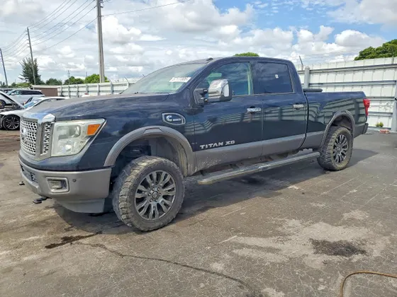 2017 Nissan Titan XD SV