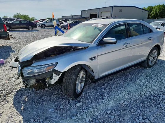 2014 Ford Taurus SEL